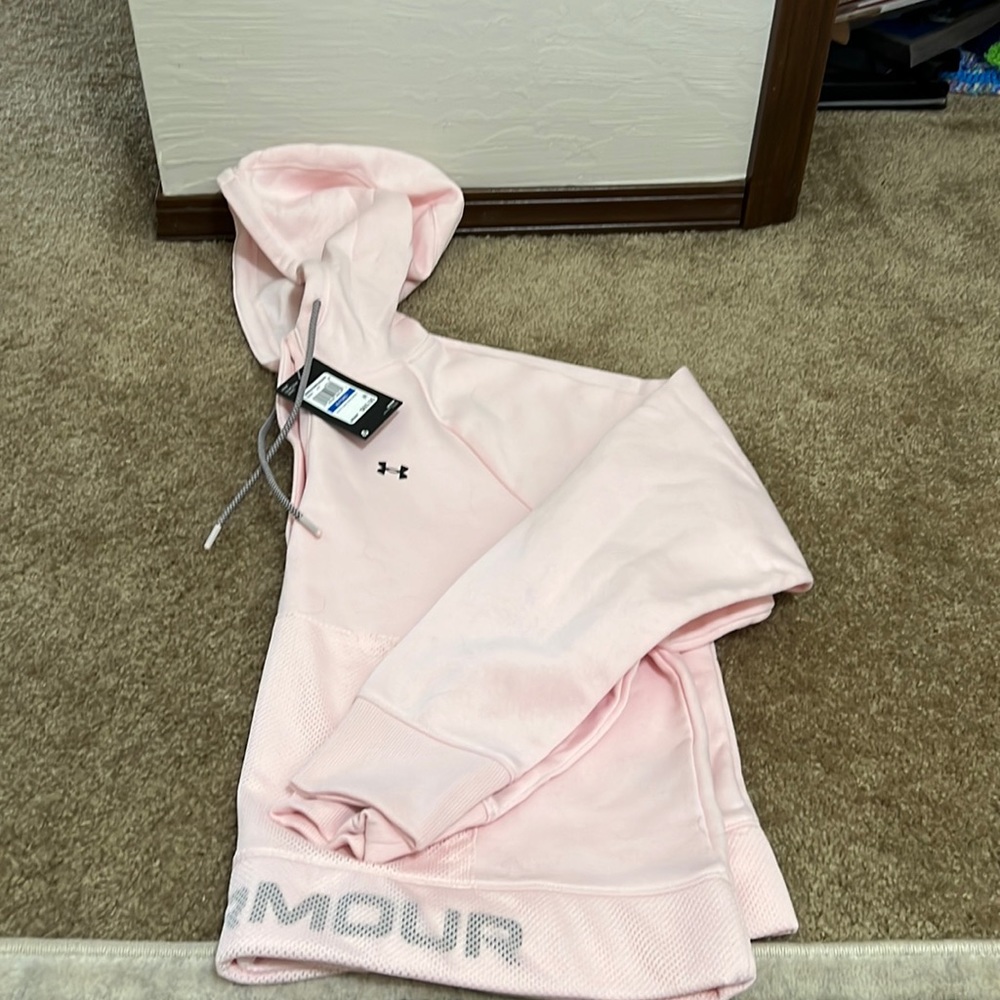 Under Armour Slightly cropped pink Hoodie XL NWT